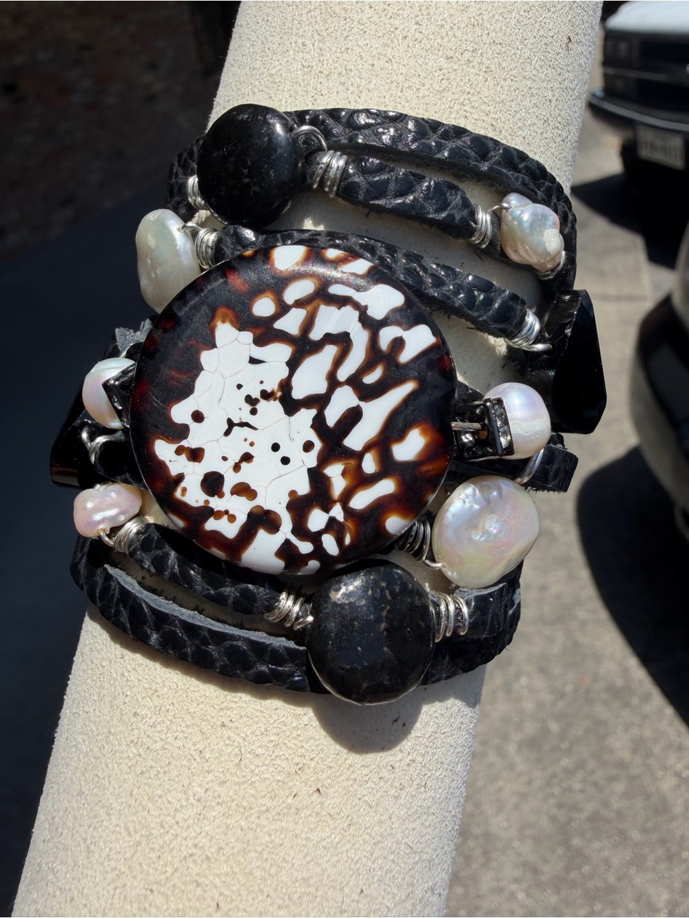 Handcrafted Black and White Tortoiseshell Shell Wrap Bracelet - Unbranded